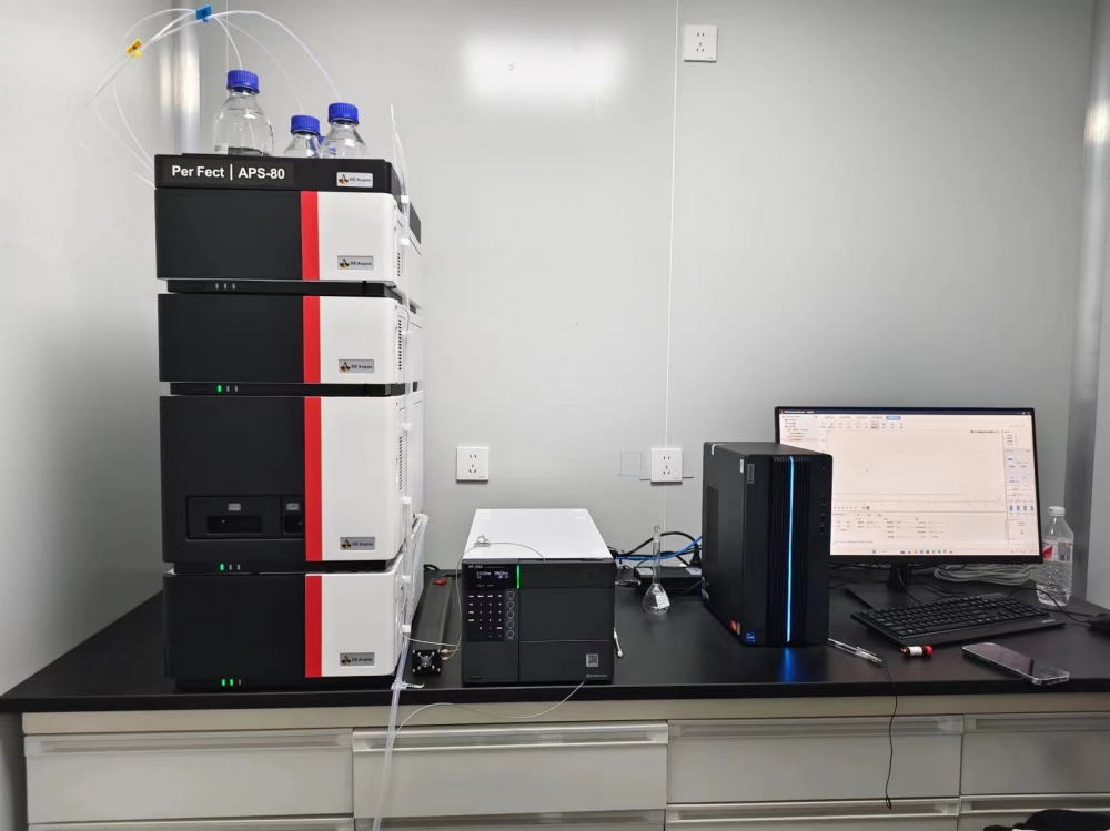 北京某大型第三方檢測機構(gòu)，APS8010Plus液相色譜儀